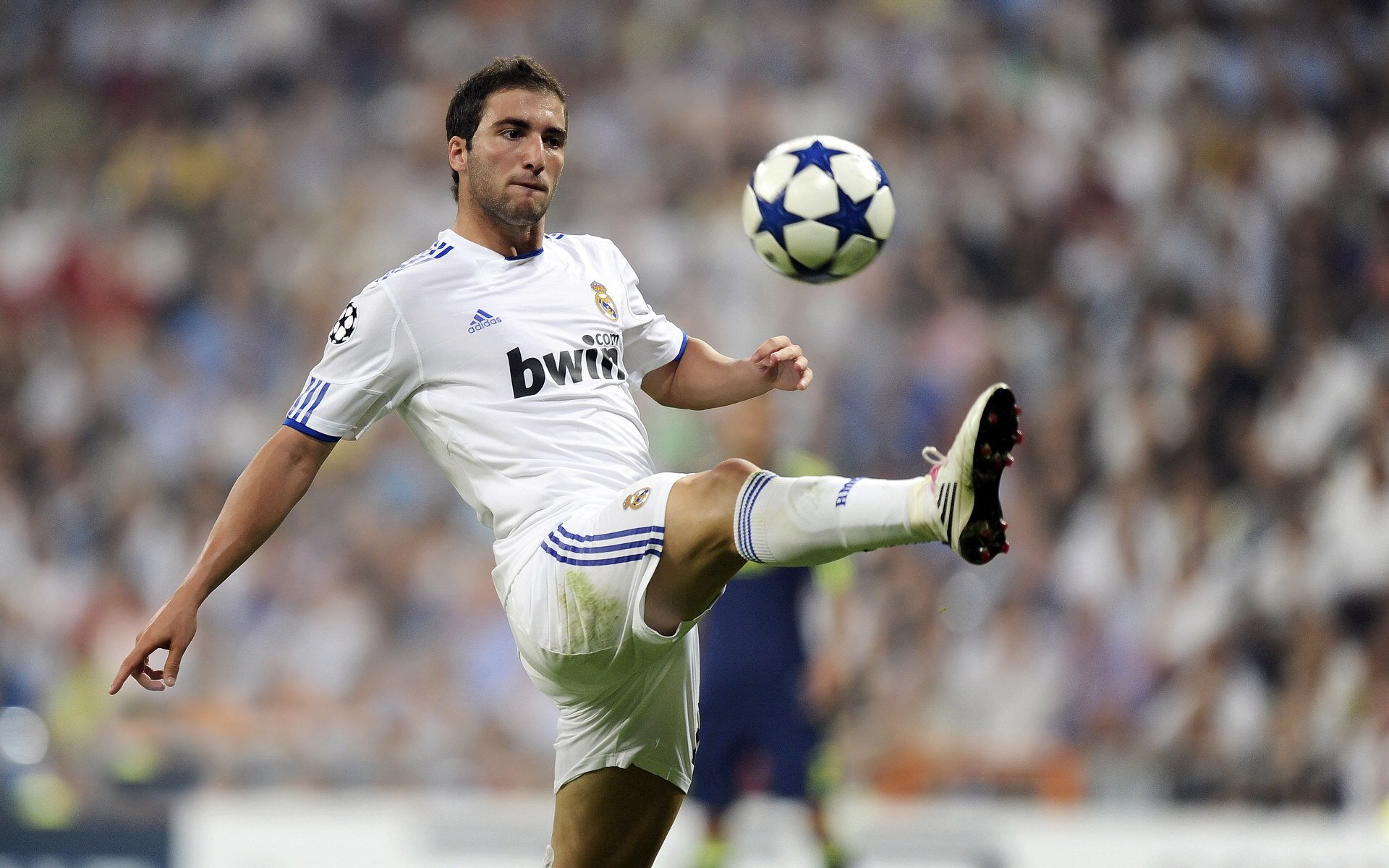 欧冠决赛之夜，西亚卡姆关键战不手软